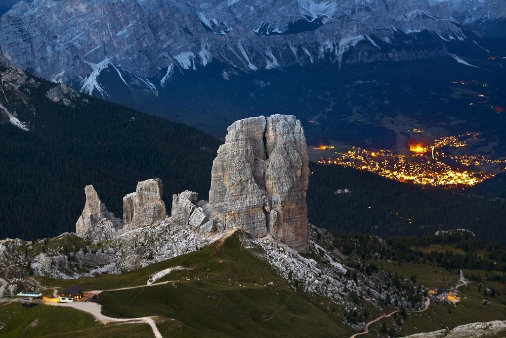 Casa Marmorata Apartment Cortina d'Ampezzo Exterior photo